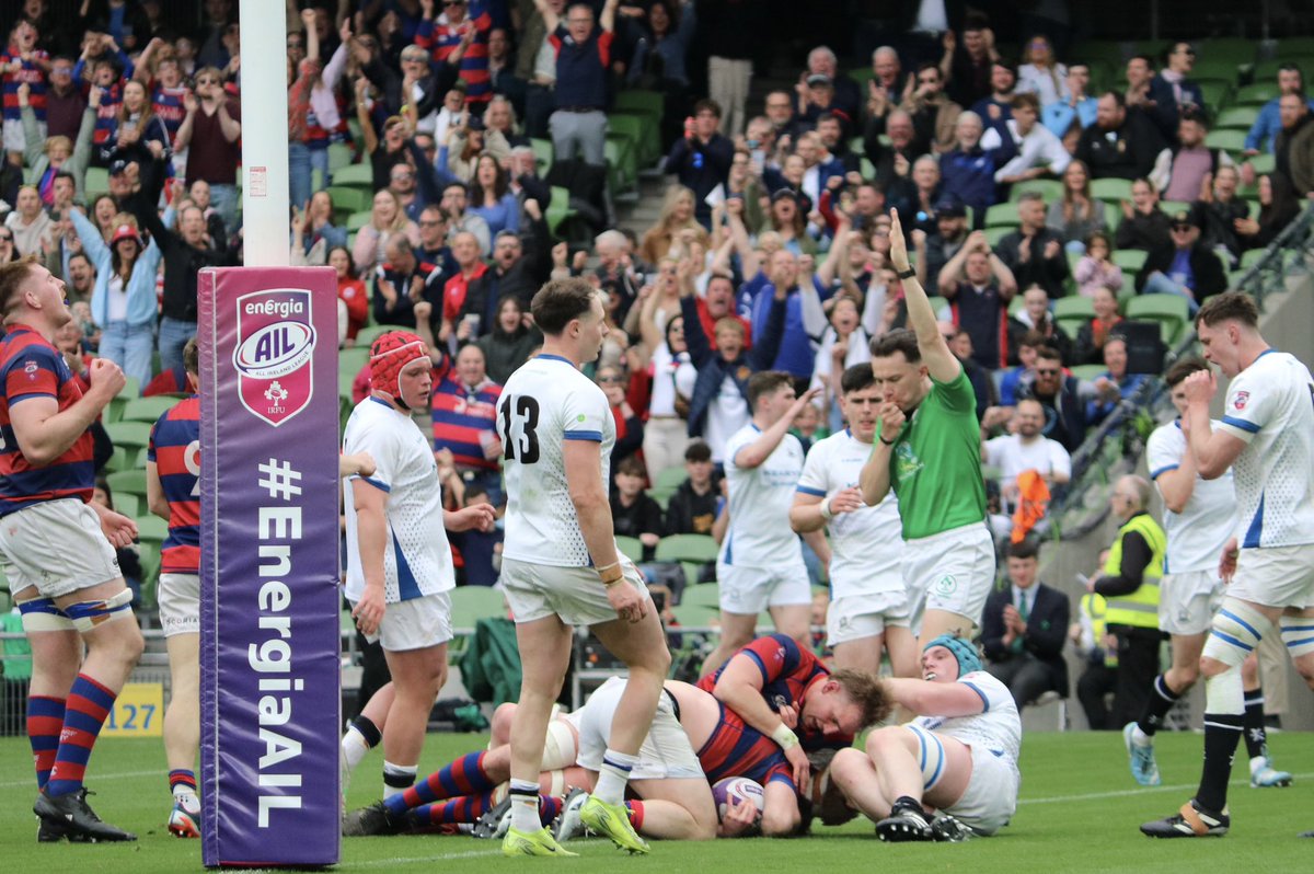 Clontarf Rugby Club (@clontarfrugby) on Twitter photo Try for the Captain!
Dylan Donnellan gets over, Conor Kelly coverts 🤘
34 mins on the ⏰
Clontarf 12 - 7 <a href="/CorkConRugbyFC/">Cork Constitution</a>
#WhoAreWe #ClontarfRugby #EnergiaAIL Try for the Captain!
Dylan Donnellan gets over, Conor Kelly coverts 🤘
34 mins on the ⏰
Clontarf 12 - 7 <a href="/CorkConRugbyFC/">Cork Constitution</a>
#WhoAreWe #ClontarfRugby #EnergiaAIL