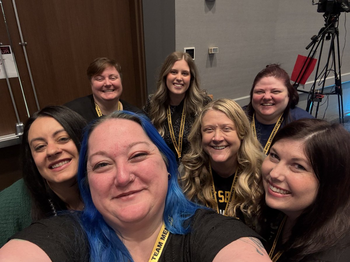 LyssaHellbent's tweet photo. It’s the theater BAMF!!!! #SPNMinn https://t.co/DRj67vREHy