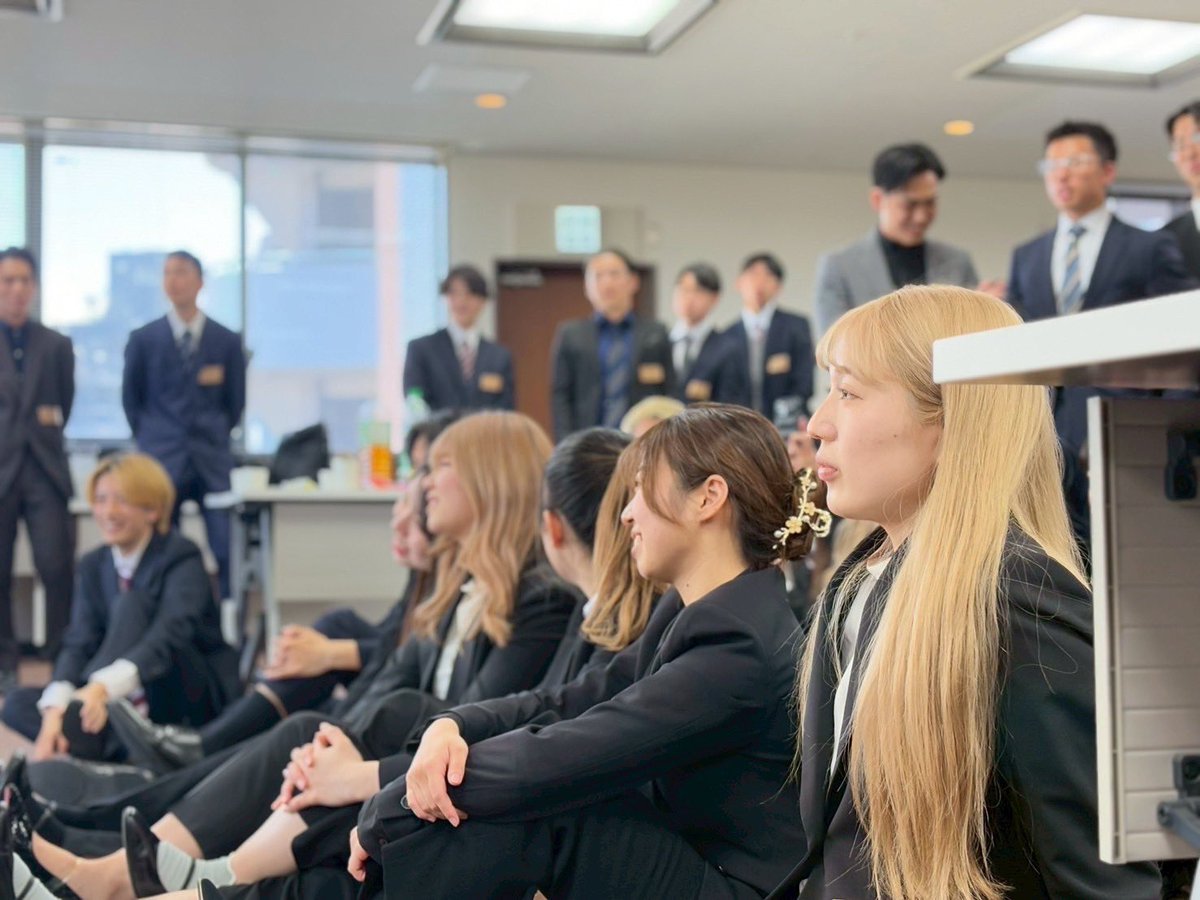 🌸新入生歓迎ダンスパーティー2025💃

昨日は九州学連主催で新入生歓迎ダンスパーティーを行い、多くの新入生が参加してくれました！

また、昭和製靴工業様にご来福いただき新入生にヒール採寸会を行いました✨

<a href="/showaseikakogyo/">有限会社昭和製靴工業</a> 

入部してくれた新入生の皆さん、本当にありがとうございます！