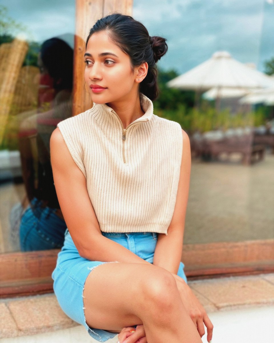 Losliya Mariyanesan ▫️▫️▫️▫️▫️▫️▫️▫️▫️▫️ᴾᵃʳᵒᵈʸ (@losliyamaria96) on Twitter photo 