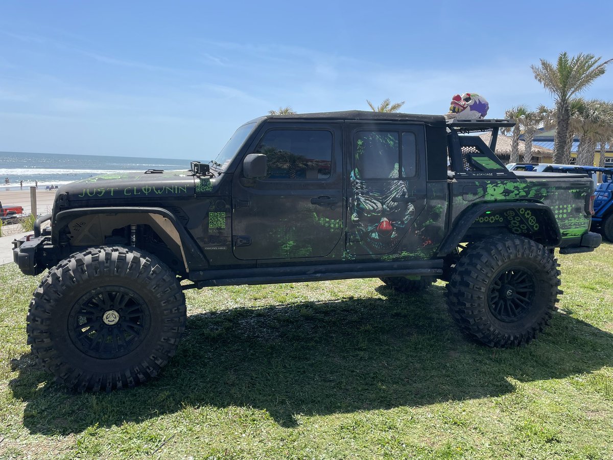 I feel like <a href="/Mrfurious32821/">Jack</a> is watching me somewhere here in Daytona 😬😳