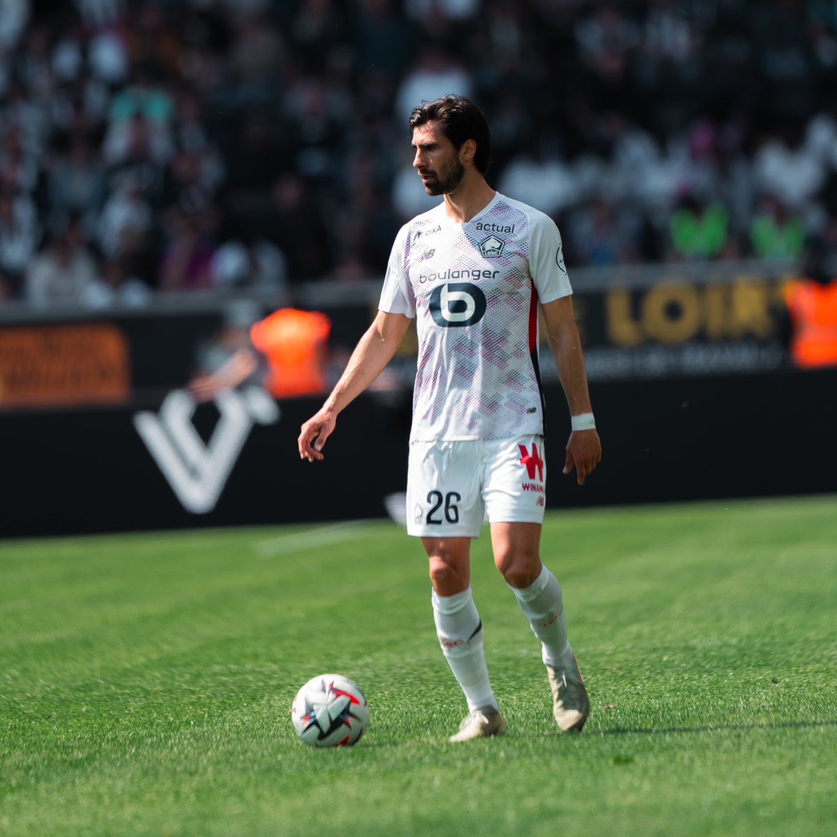 aftgomes's tweet image. Troisième victoire consécutive 💪 et nous continuons à grimper 🧗♂️ Bon travail, l’équipe! @losclive 🔴⚪️
•
Terceira vitória consecutiva 💪 e continuamos a escalar 🧗♂️ Bom trabalho, equipa! 🔴⚪️