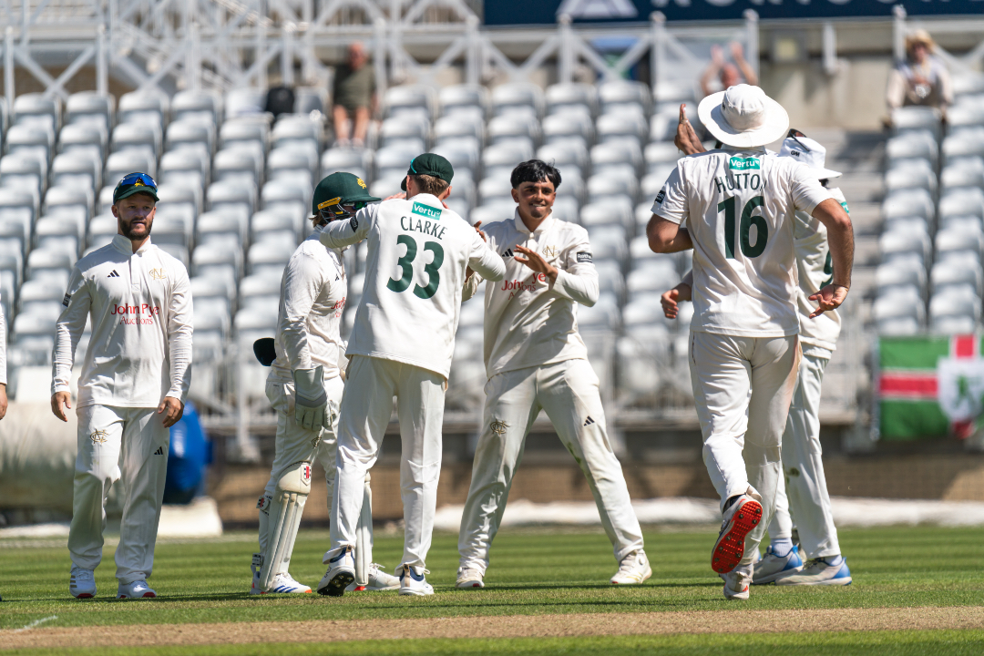 TrentBridge's tweet photo. The details of a day that sent Notts ten points clear at the top.

Day Three report 👉 https://t.co/foaTgO3Cwu

#NOTvSUS https://t.co/W2vX47GRvz