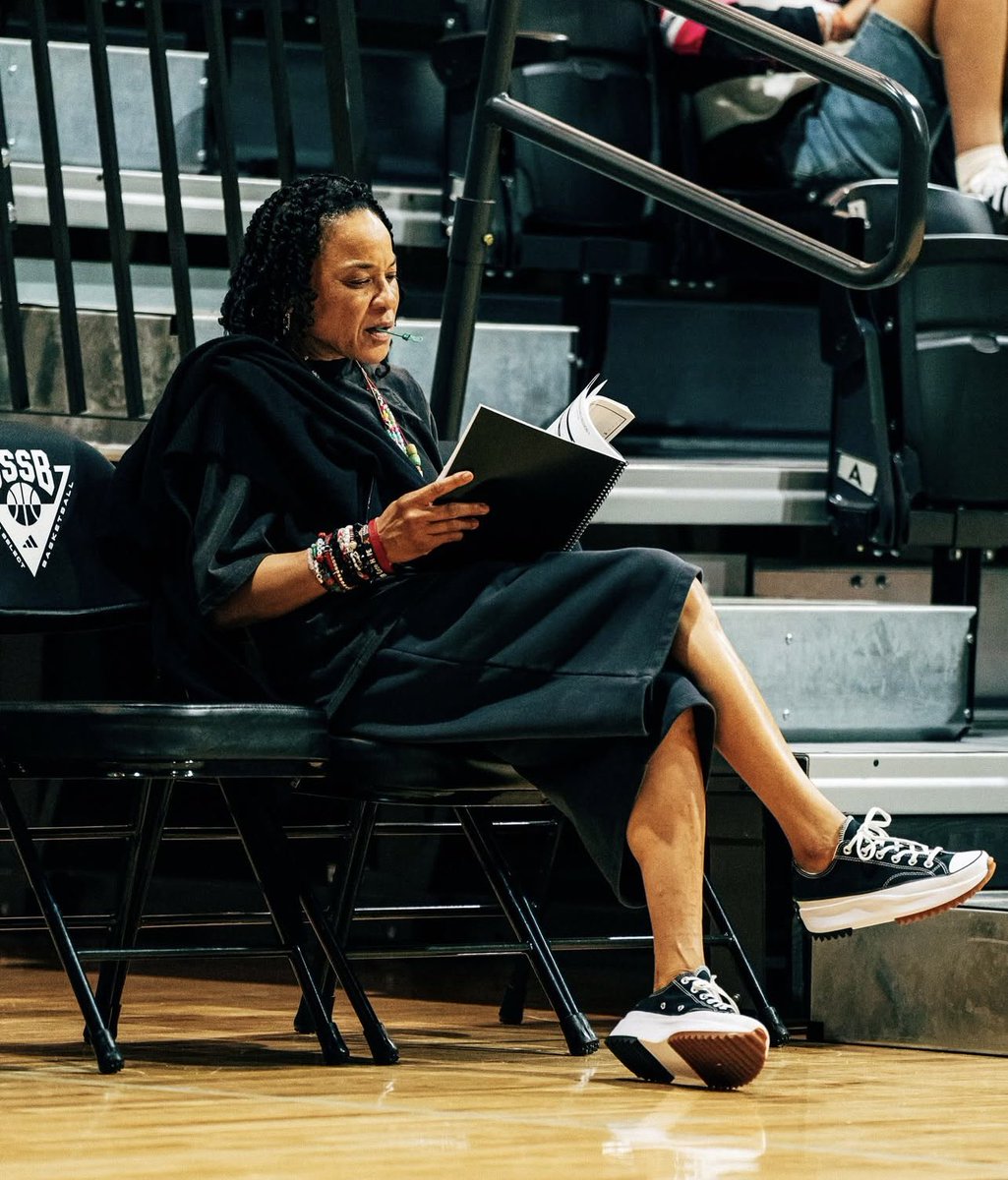 3Stripes Select Basketball Girls Circuit tweet media
