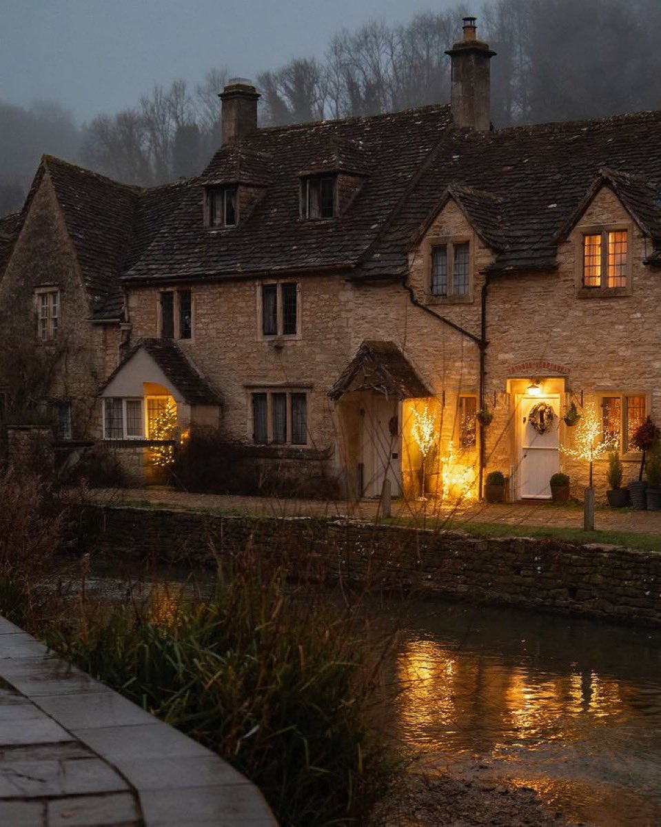 Architectural Views tweet media