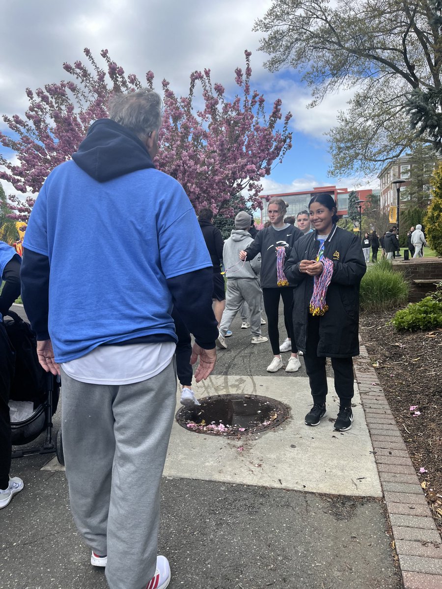 AdelphiAD's tweet image. We had a great morning celebrating our friends in the @Bridges2Adelphi program and raising funds and awareness for the neurodivergent community! Thanks to our Adelphi SAAC for organizing such a great event!