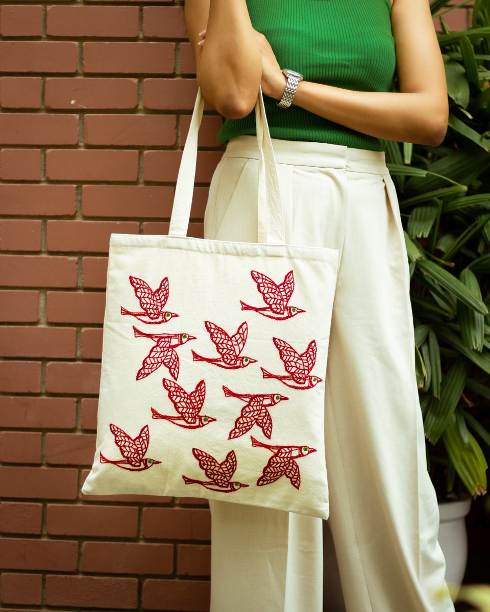 Ahambhumika's tweet photo. These aren't just products.
They are the hopes, stories, and resilience of rural women, stitched into every inch. 🧵❤️
Buy hand-embroidered. Wear their strength.
Visit ( (https://t.co/dLx6QCR585 )
#SupportArtisans #HandmadeStories https://t.co/7KKO0oe3YJ