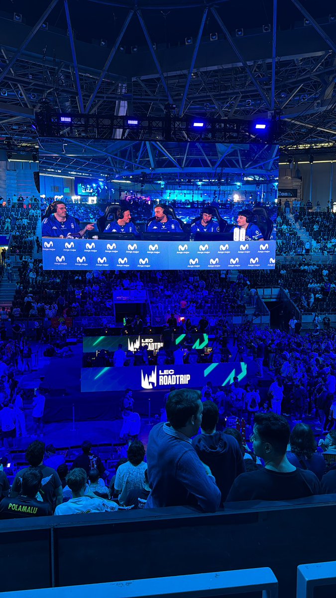 Grandes!! <a href="/IbaiLlanos/">Ibai</a> <a href="/KNekro/">KNekro</a> <a href="/Th3AntonioGG/">Th3Antonio</a> <a href="/skain24/">skain</a> <a href="/KuentinLoL/">Kuentin</a>  
#lec #LECRoadtrip