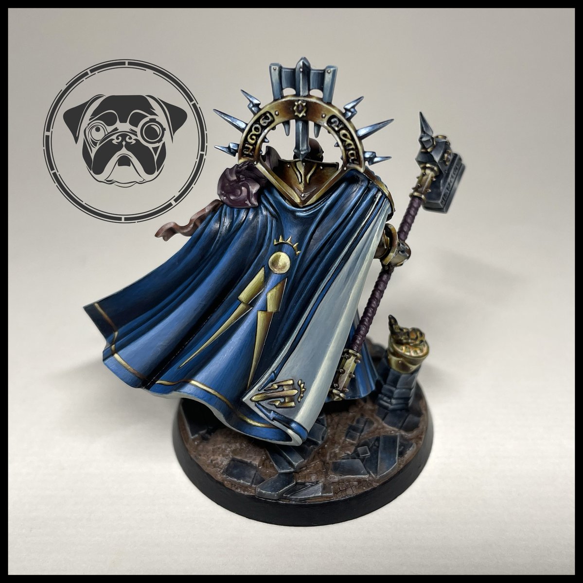 A good friend commissioned me to paint this model as a B-day gift for his son, a great #AoS player. This was a fun project to play with some freehand on the cape. I hope you enjoy my first #Stormcast model, Bastian Carthalos!
#PaintingWarhammer #ageofsigmar #WarhammerCommunity
