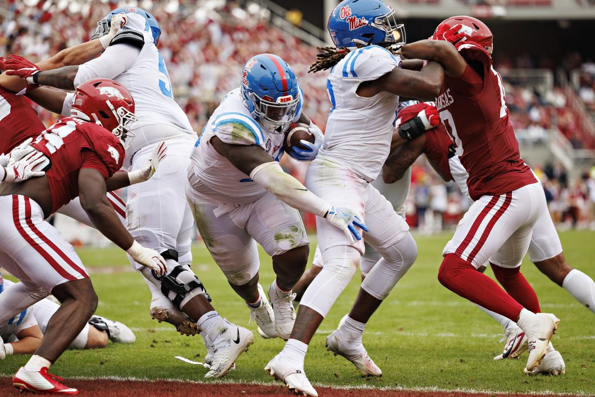 Enrique__Davis's tweet image. Congratulations to the Young King  @JeremiahPegues4 on being drafted to @Raiders. Looking forward to watching you run touchdowns in the NFL. #ATH #GodIsLove #2WayPlayer #BITNFamily #BestInTheNation #BITN4Real