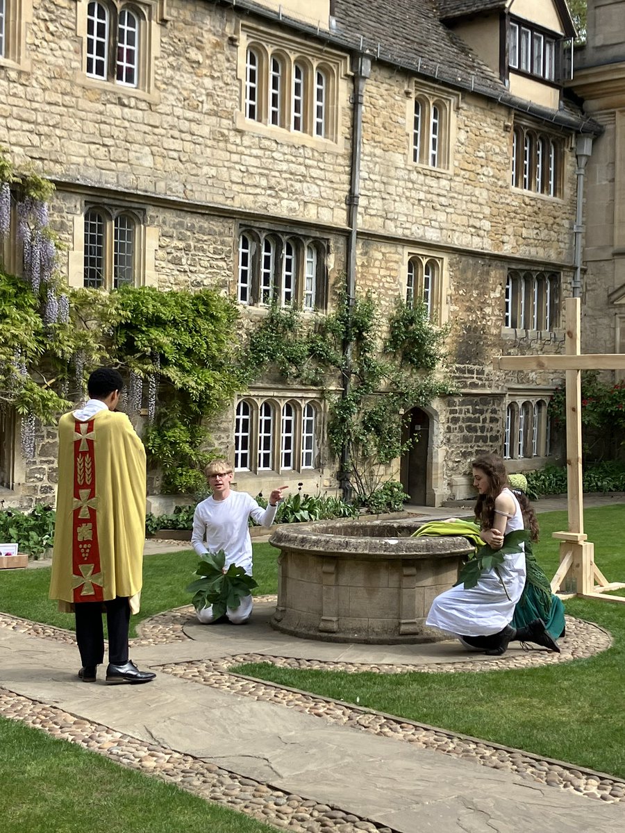 Jel (@lanteljer) on Twitter photo <a href="/OxHumanities/">Humanities Division</a> <a href="/OxMedStud/">Oxford Medieval Studies</a>
Thank you for this amazing afternoon. Oxford Mystery Plays <a href="/OxHumanities/">Humanities Division</a> <a href="/OxMedStud/">Oxford Medieval Studies</a>
Thank you for this amazing afternoon. Oxford Mystery Plays