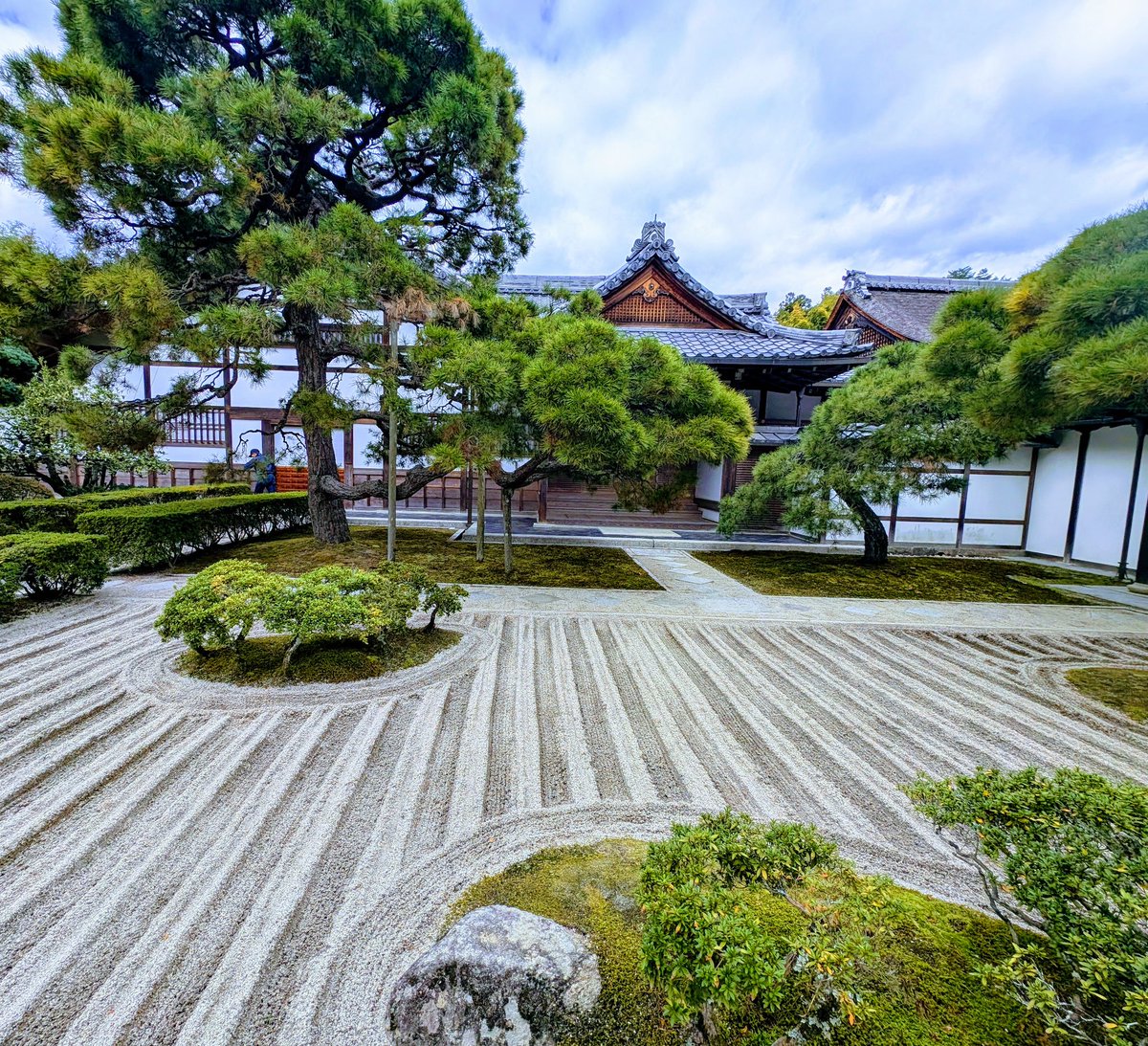 #gardens #zen #KYOTOGRAPHIE #kyoto #Japan #photooftheday #photopartner撮影会 #Photography #travelphotography #traveltheworld #Travel #Voyage #NaturePhotography #GoodMorningEveryone