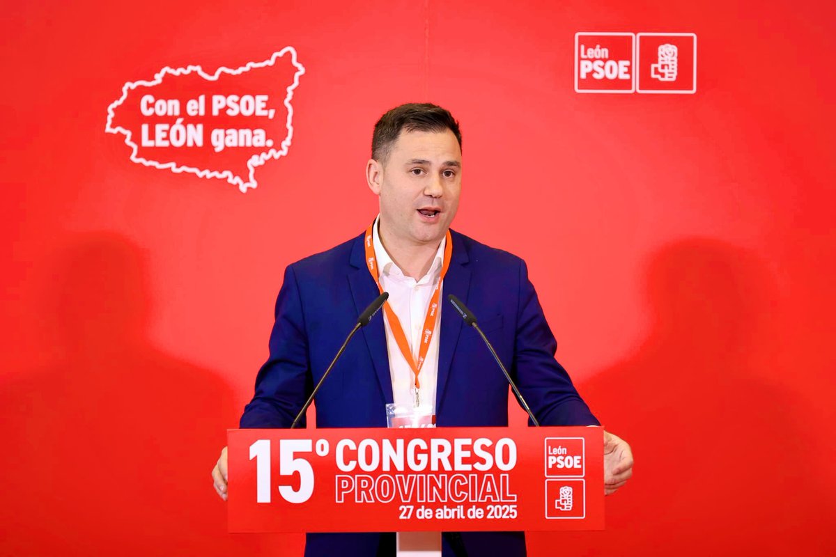 alfonsocendon's tweet image. Hoy revalido el honor de liderar el PSOE de León.
🌹Gracias a la militancia por su confianza y a la Comisión Ejecutiva Provincial por su compromiso incansable. Con fuerza, ilusión y responsabilidad, seguiremos construyendo un futuro mejor.
Con el PSOE, León gana.…