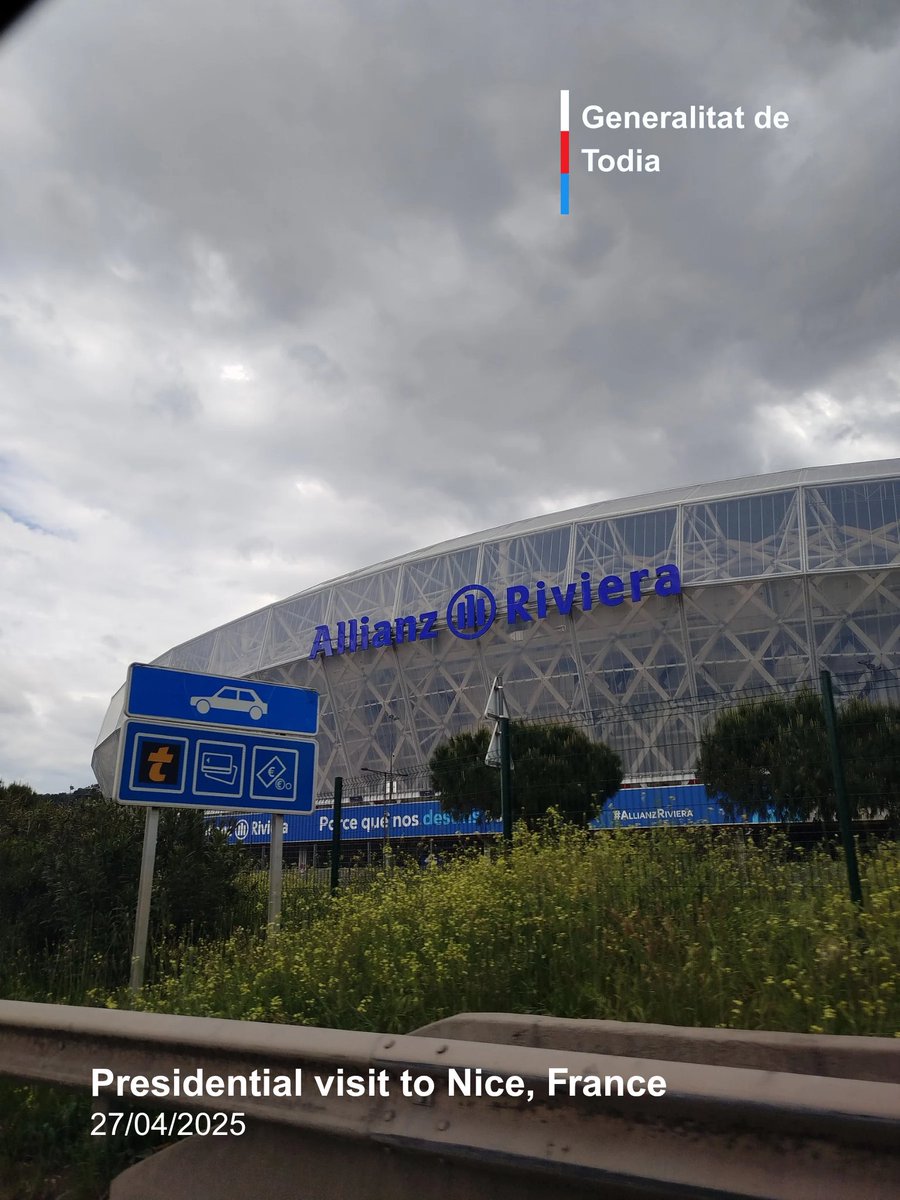 Today, the President of Todia visited the city of Nice, paying homage at the Jardin d'Arménie and the July 14th Memorial. A visit to the district of "L'Ariane" followed, reaffirming Todia’s commitment to remembrance and international friendship.
#Todia 
#Nice
#Micronations