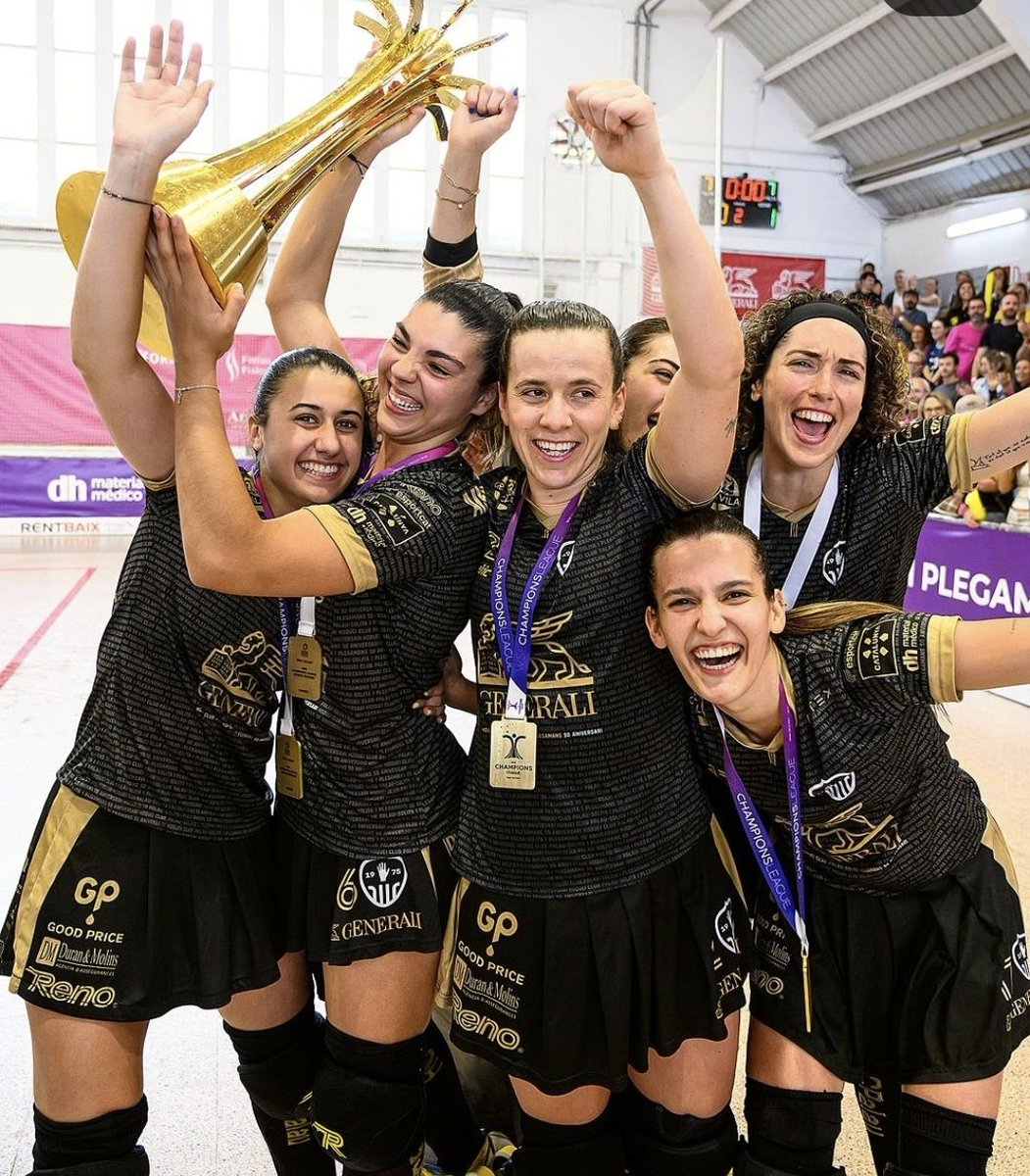 🏆🇪🇺🏑 #WSEChampions femenina. El <a href="/hcpalau/">Generali Hoquei Club Palau</a> d'@andicolaianni aixeca la seva 3a Copa d'Europa en vèncer a la final el <a href="/gijonhc/">Telecable Hockey Club</a> per 1 a 0 amb gol de <a href="/laurapuigdueta/">Laura Puigdueta</a> als 90 segons de joc. 📷 <a href="/hcpalau/">Generali Hoquei Club Palau</a>