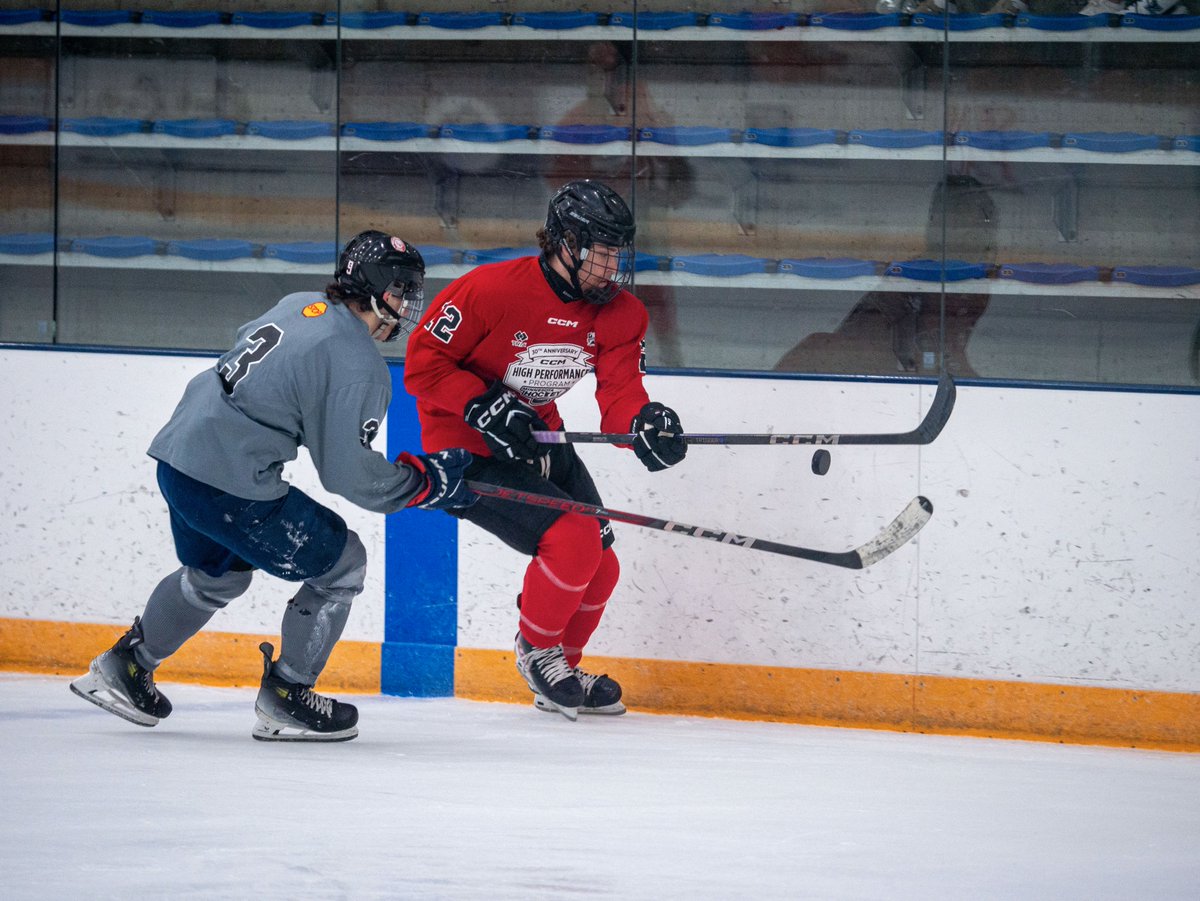 CCM NIT: Wisconsin Seniors and Wisconsin U18 are tied 1-1 after one.

Connor Hillig scores for the Seniors with an assist from Austin Lamer.

Calvin Lakowske scores for the U18s with assists from Cooper Zinda and Milo Boyle.