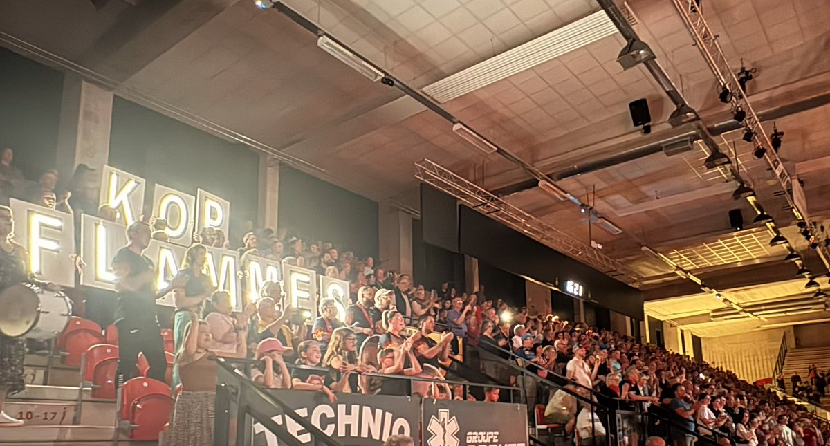 Boris Ravignon (@boris_ravignon) on Twitter photo 🔥 #MERCI LES FLAMMES 🔥 
Grand bonheur et grand plaisir d’avoir célébré cette victoire à la guinguette Arena de <a href="/VilledeCMz/">Ville de Charleville-Mézières</a> aux côtés de nos <a href="/FlammesCarolo/">Flammes Carolo</a> ! 
Un moment de #célébration et de #communion autour de cette équipe enflammée. 
Désormais le nom de 🔥 #MERCI LES FLAMMES 🔥 
Grand bonheur et grand plaisir d’avoir célébré cette victoire à la guinguette Arena de <a href="/VilledeCMz/">Ville de Charleville-Mézières</a> aux côtés de nos <a href="/FlammesCarolo/">Flammes Carolo</a> ! 
Un moment de #célébration et de #communion autour de cette équipe enflammée. 
Désormais le nom de