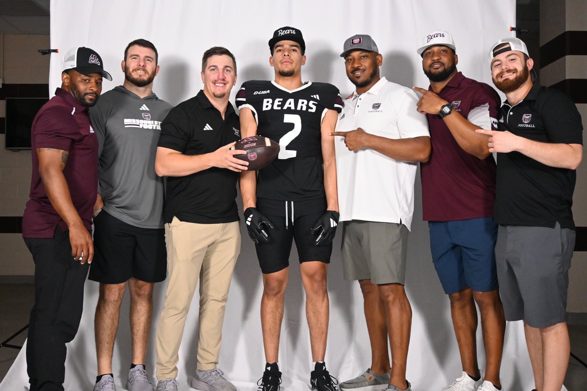 Grayson Cutchlow (@graysoncutchlow) on Twitter photo let the man above decide and He tripled it🔥🔥 1000% committed <a href="/MoStateFootball/">Missouri State Football</a> <a href="/_CoachDowning/">Michael Downing</a> <a href="/CoachLDScott/">LD Scott</a> let the man above decide and He tripled it🔥🔥 1000% committed <a href="/MoStateFootball/">Missouri State Football</a> <a href="/_CoachDowning/">Michael Downing</a> <a href="/CoachLDScott/">LD Scott</a>