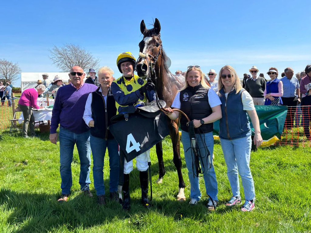 D.P.OโDwyer Bloodstock (@dpodbloodstock) on Twitter photo IMPAKT ST GEORGES ๐ฅ Winner of the Members Race at Stafford Cross PTP, trained by <a href="/k_woollacott/">Kayley Woollacott</a>, ridden by Darren Andrews and Owned by John & Floss Symes.
Bought privately from <a href="/BaltimoreStable/">Baltimore Stables</a>, well done to all connections. #Winner IMPAKT ST GEORGES ๐ฅ Winner of the Members Race at Stafford Cross PTP, trained by <a href="/k_woollacott/">Kayley Woollacott</a>, ridden by Darren Andrews and Owned by John & Floss Symes.
Bought privately from <a href="/BaltimoreStable/">Baltimore Stables</a>, well done to all connections. #Winner