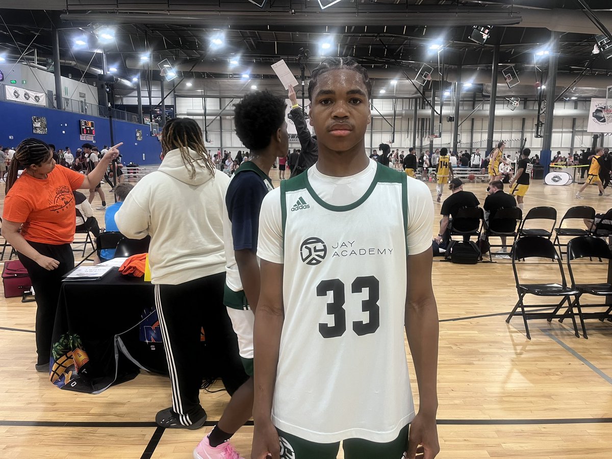 Caden Mcgowan <a href="/JAYAcademyAAU/">JAY Academy</a> scored a game high 16 points leading his team to a win. The 6’2 wing is a prospect to watch in the 2028 class with his slashing ability. 

<a href="/ny2lasports/">NY2LA SPORTS</a> <a href="/MHS_Boys_/">Midwest Hoops Spotlight</a>