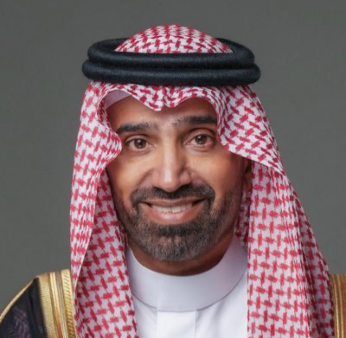 yt_er9's tweet image. الاجانب كلهم راضين عنك
العصر الذهبي لهم بدأ في وجودك كـ وزير لوزارة الموارد البشرية والتنمية الاجتماعية
تدري يامعاليك الناس تسميك وزير الاجانب