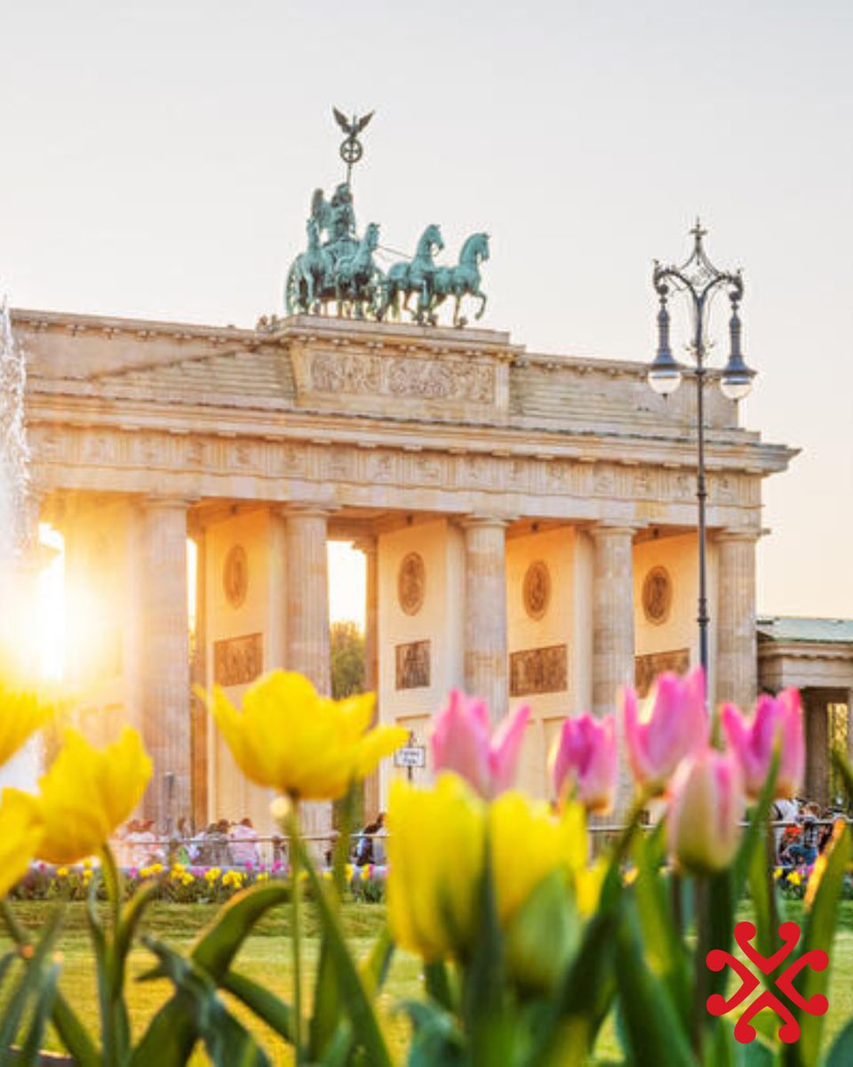PNPSanta's tweet image. PNP spring photo album, now in Berlin, Germany 🌷✨#Springseason #PNPSanta