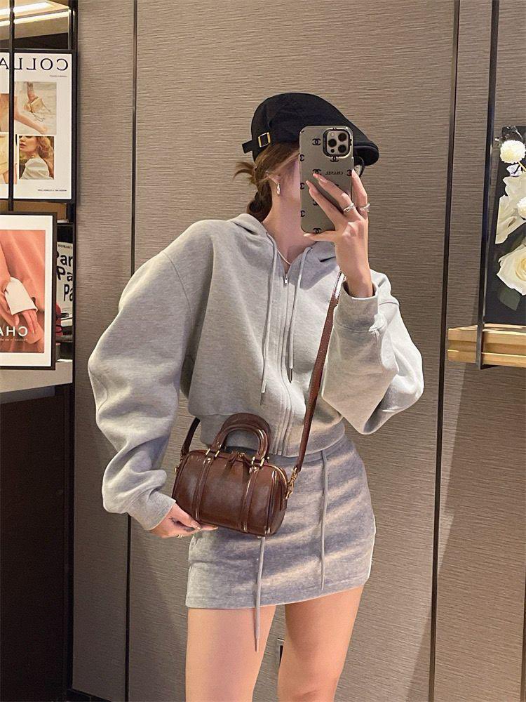 CWears365's tweet photo. luxe bag 🥰

price: 23,000

V Color:Black, burgundy and Brown

#ENUGU #benin #africa Davido Asake NYSC Burna #WanniDanbaki #kano #jos
#Wizkid LAHO peller Jarvis #Davido Asher Ebuka I BELONG TO JESUS Wizkid  
Tompolo Super Smash Bros https://t.co/XOGiZDBlA2
