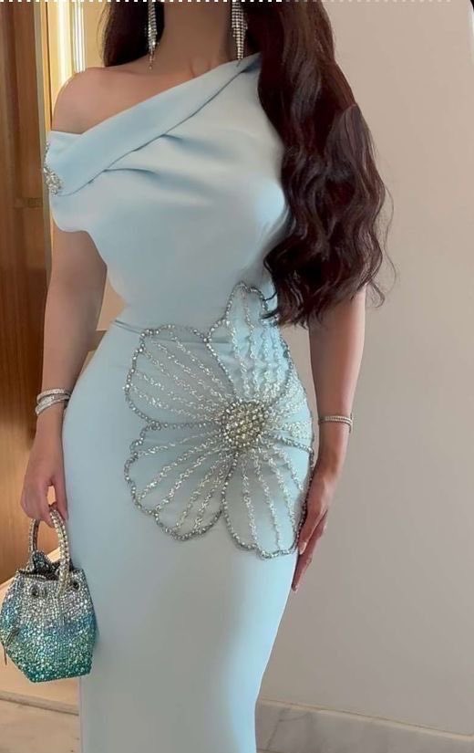 بنات ورونا اكثر فستان كشوخي وفخم عجبكم بنشوف اذواقكم ونعتمدها بالمناسبات الجايـة زواج أو شوفه او خطوبه يـلا :