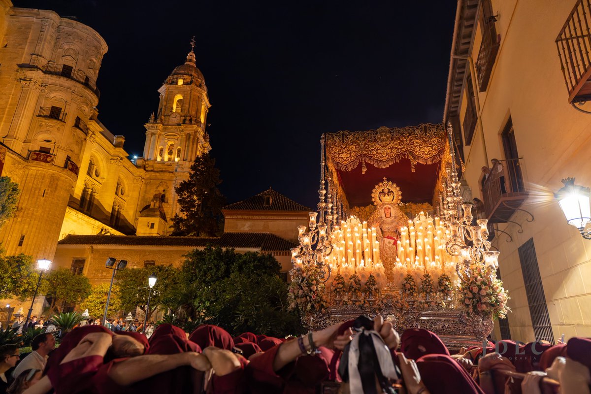 Estampas de un Domingo de Ramos para el recuerdo❤️‍🩹
#CofradíasMLG