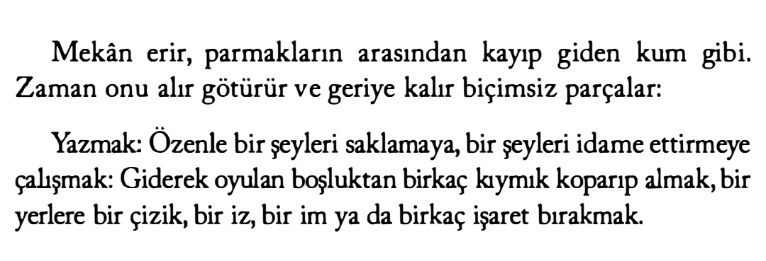 ‘Varlık o kadar kırılgan ve öylesine tehlikeye açık ki, titremeden sevemiyorum’ demiş Simone Weil.
Ne de güzel söylemiş.. 

Sevgi, birini incitmekten sakınmak için derinlerde saklı olan gücü geri çekme cesaretinden doğuyor, çünkü insan sevdiğini korumak ve yaşatmak istiyor..