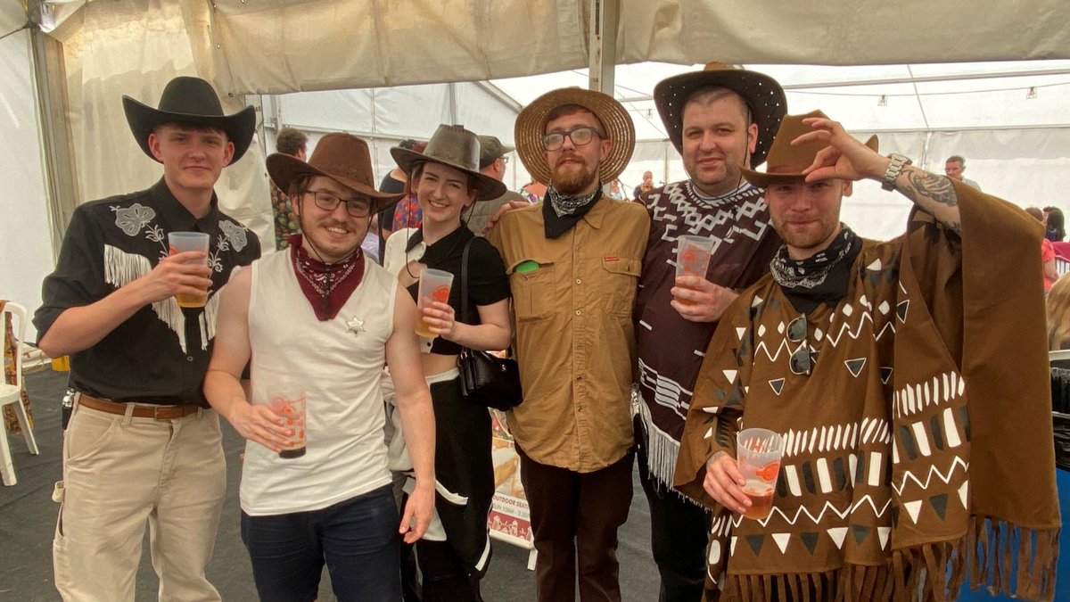 Chesterfield tweet media