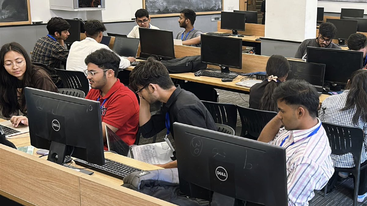 KushalShar81194's tweet photo. TURNING 24 HOURS OF HUSTLE INTO VICTORY!
No excuses. Just focus, grind, and win.
#Hustle #Victory #NoDaysOff #Innovation #TechInnovation #hackathon #winners #iilm https://t.co/I5RzsTiEXk