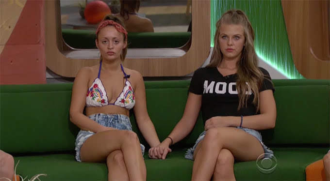 ByeByeBitchesB6's tweet image. #BB20 my dream #Final2 @kaitcoaching @haleighbroucher  @CBSBigBrother @flyonthewallent @agrodner22 @paramountplus  they both deserve a 2nd. Chance @nbc @peacock #TraitorsUSA @DealOrNoDealUS @hulu @netflix