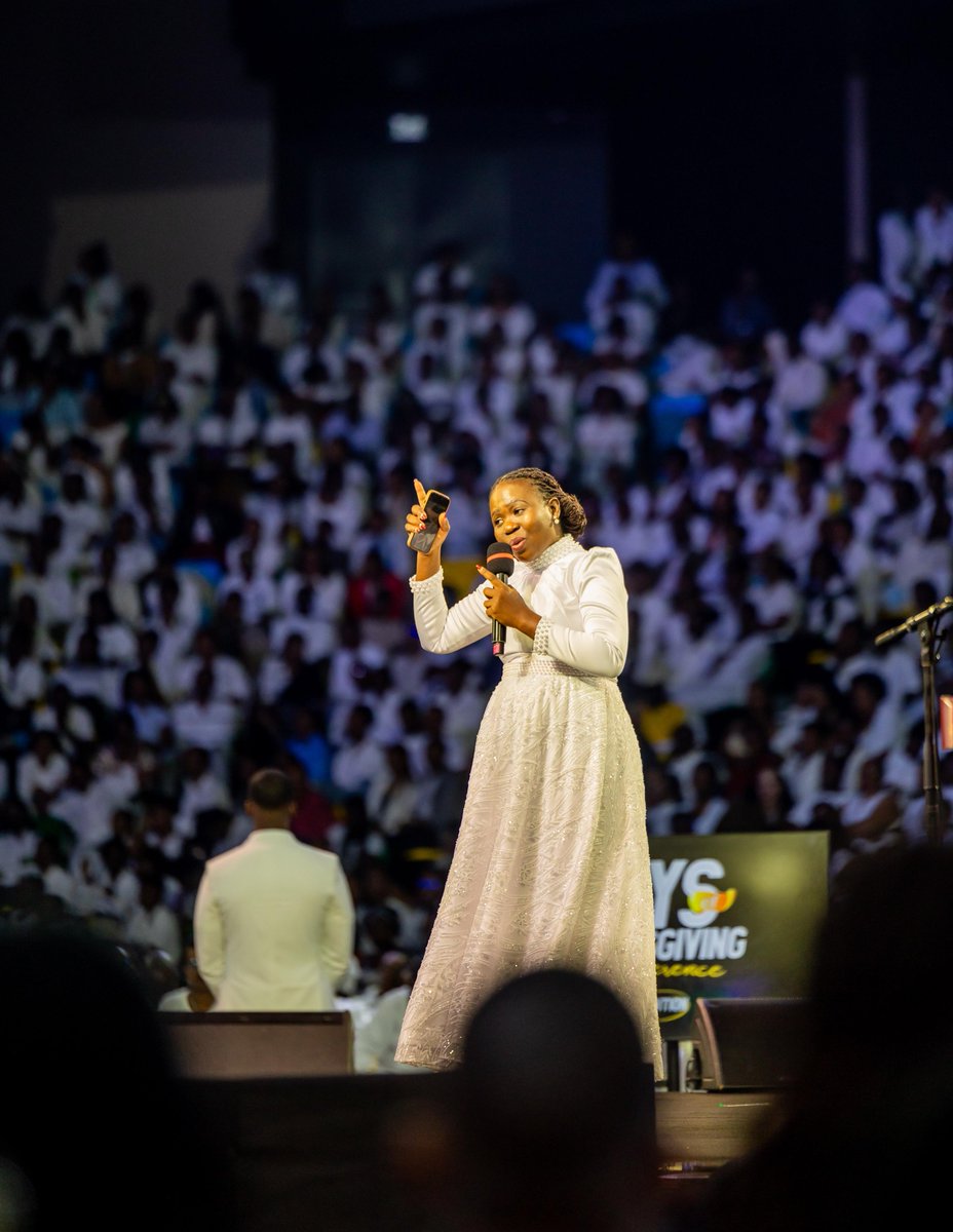 GraceRoom's tweet photo. From darkness to light, freedom has come! Testimonies are pouring in because the Lord has done GREAT things and we are thankful!!
#DaysOfThanksgiving
#MfiteAmashimwe
#TujyeGushima
#IsahaYageze
#PastorJulienneKabanda
#GraceRoomMinistries https://t.co/9Wv1B7DxaJ