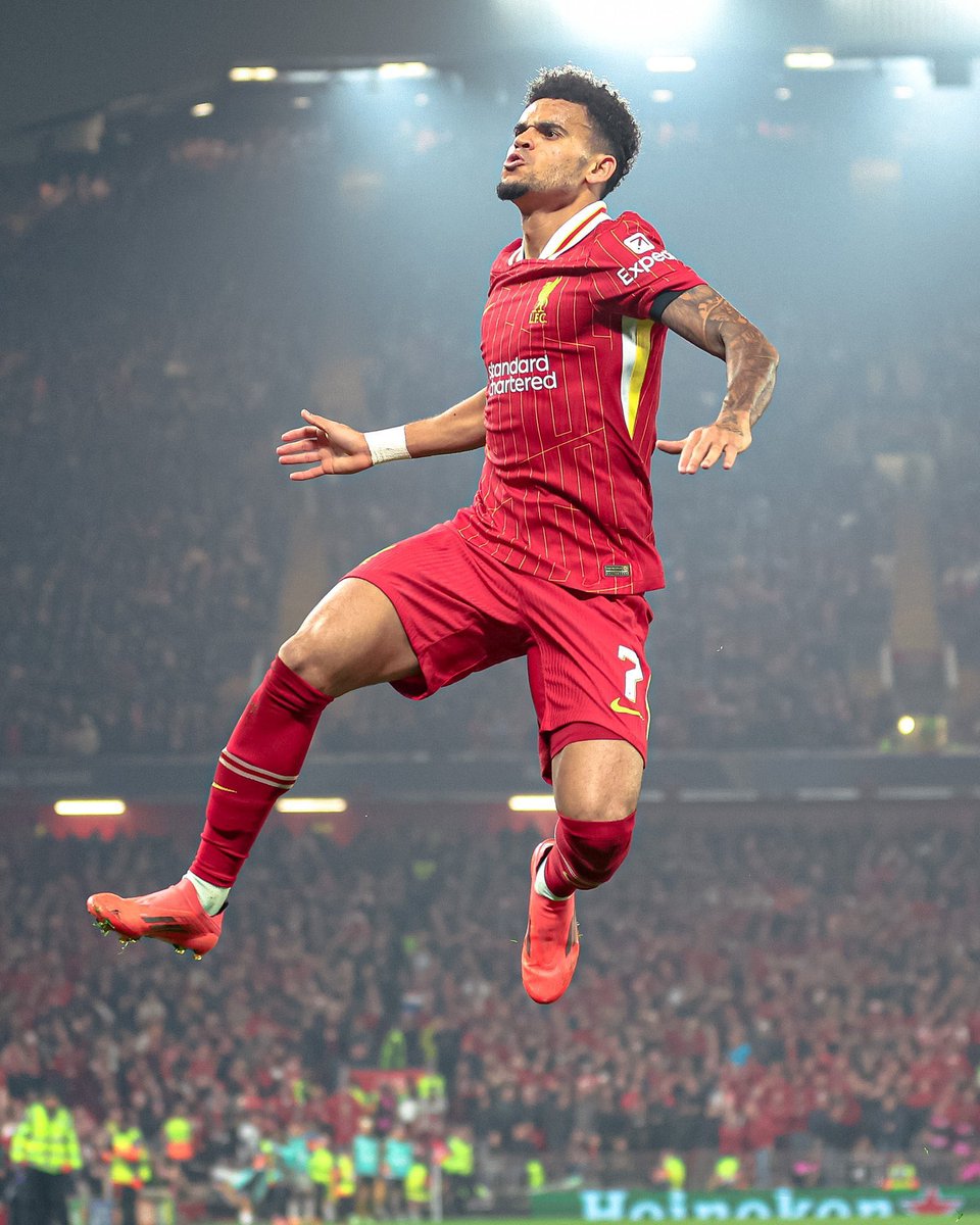Juezcentral's tweet photo. La historia dirá que en la Premier League que acaba de ganar el Liverpool, un colombiano fue el segundo futbolista del plantel que más participó en goles (11 goles, 5 asistencias) solo detrás de Salah.

Gigante Luis Fernando Díaz Marulanda. https://t.co/KWzq5RHWSB