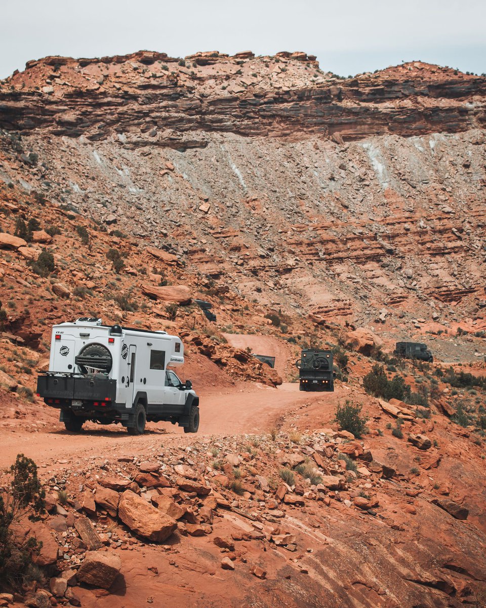 Rigs that carry everything they need—and nothing that slows them down.
·
·
·
#earthroamer #adventuretime #offroad4x4 #expeditionvehicle #campinglife #overlanding #4x4life #4x4trucks #vanlife #vanlifeadventures #boondocking #luxuryvehicles #offgrid #madeinusa #rvlife
