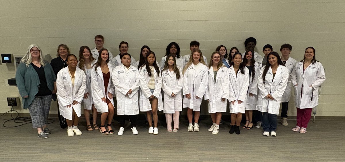 Congrats to our 3rd year PLTW Biomedical students who received their white coats today!  <a href="/SaintJoeHigh/">Saint Joseph High School</a> <a href="/PLTWorg/">Project Lead The Way</a>
