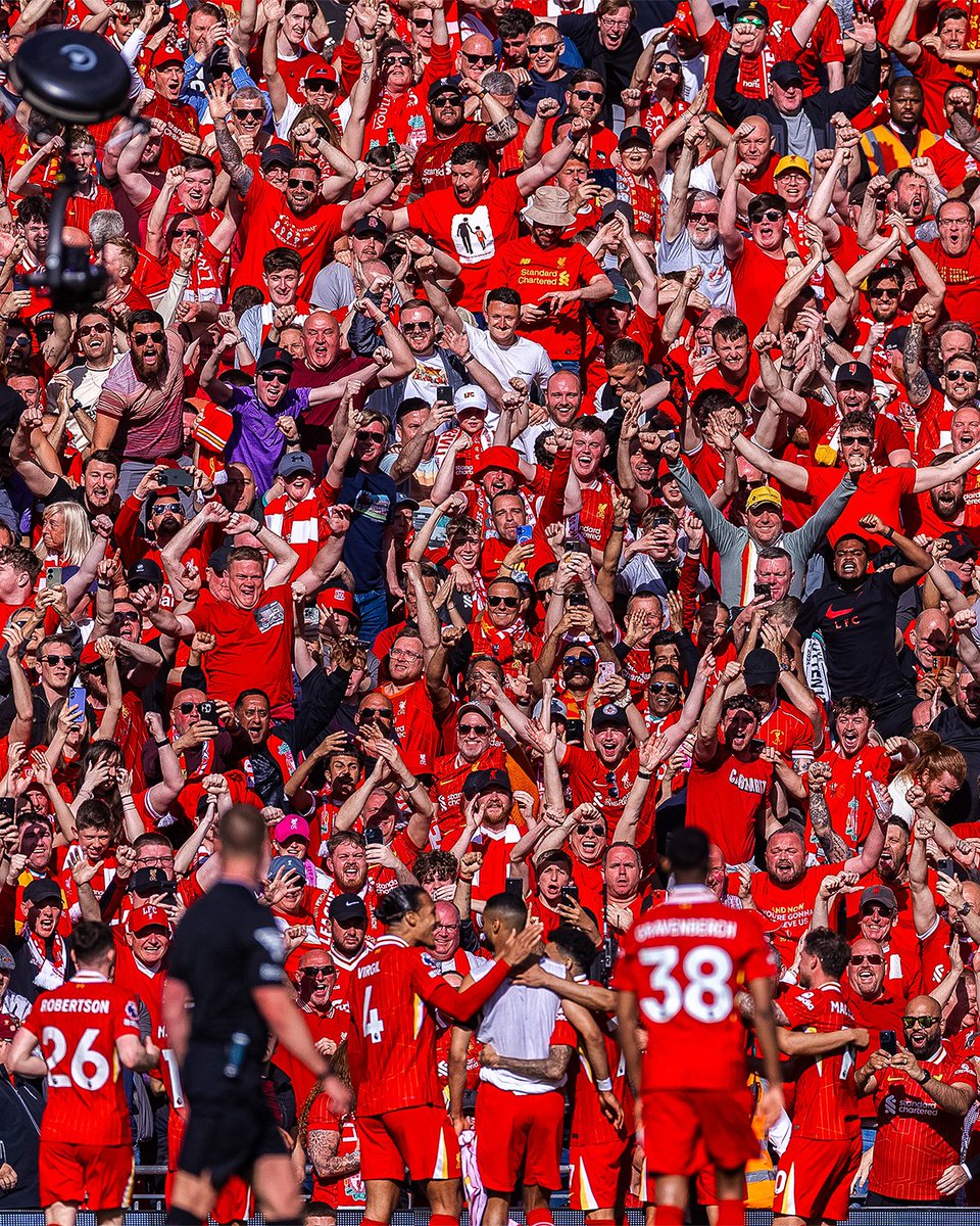 LIVERPOOL ARE CHAMPIONS!
20 league titles!
The Arne Slot era begins with glory!
An amazing moment, an amazing club…

#YNWA #LFC 🏆🏆🏆