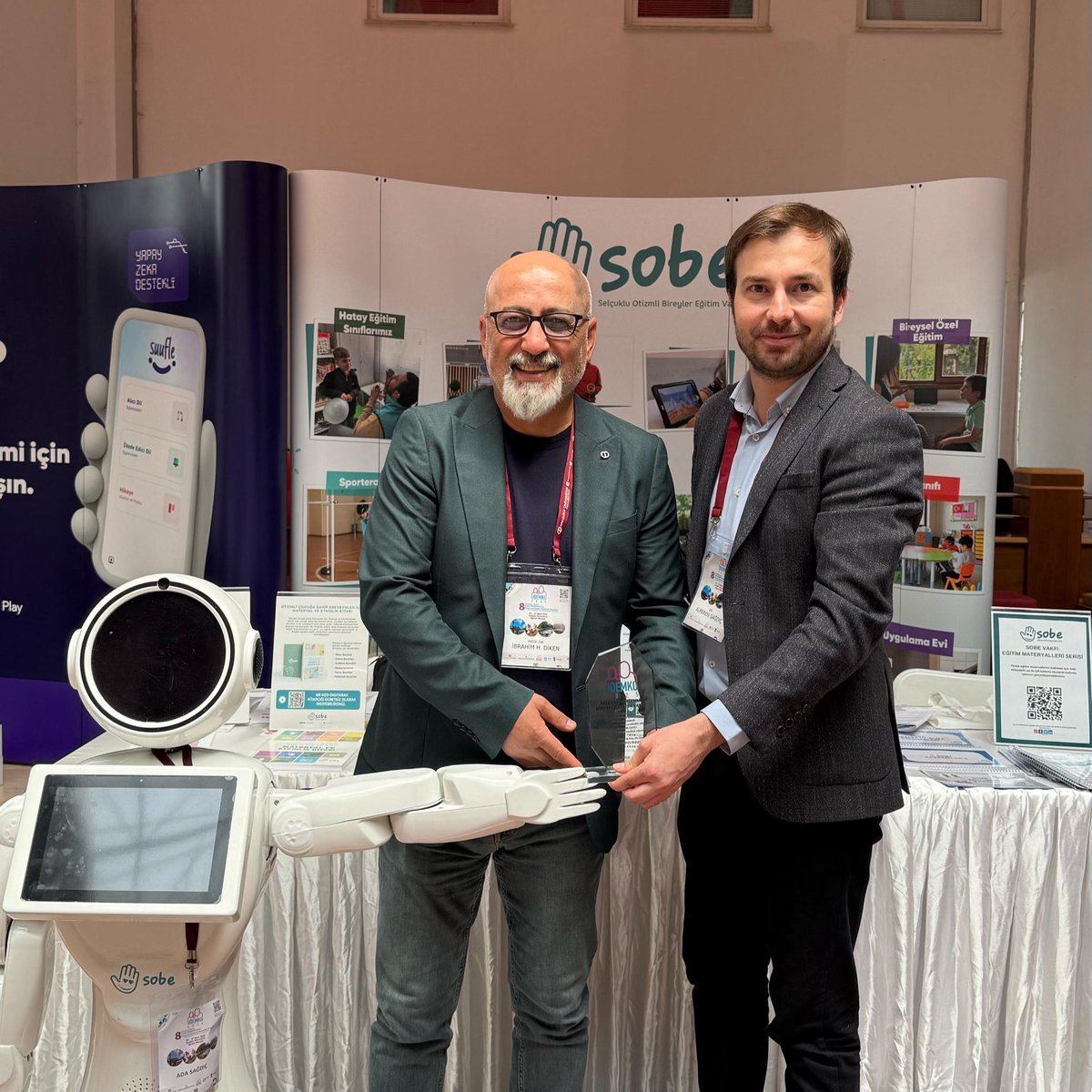 SOBE olarak UDEMKO 2025’te de bilimsel çalışmalara güçlü bir katkı sunduk. Eğitim kadromuz; 1 çalıştay, 2 panel, 4 sözlü bildiri ve 3 poster bildiri ile kongrede yer aldı. 😎

Bilimsel bilgiye dayalı eğitim ve destek modelleri geliştirme hedefimiz doğrultusunda, akademik