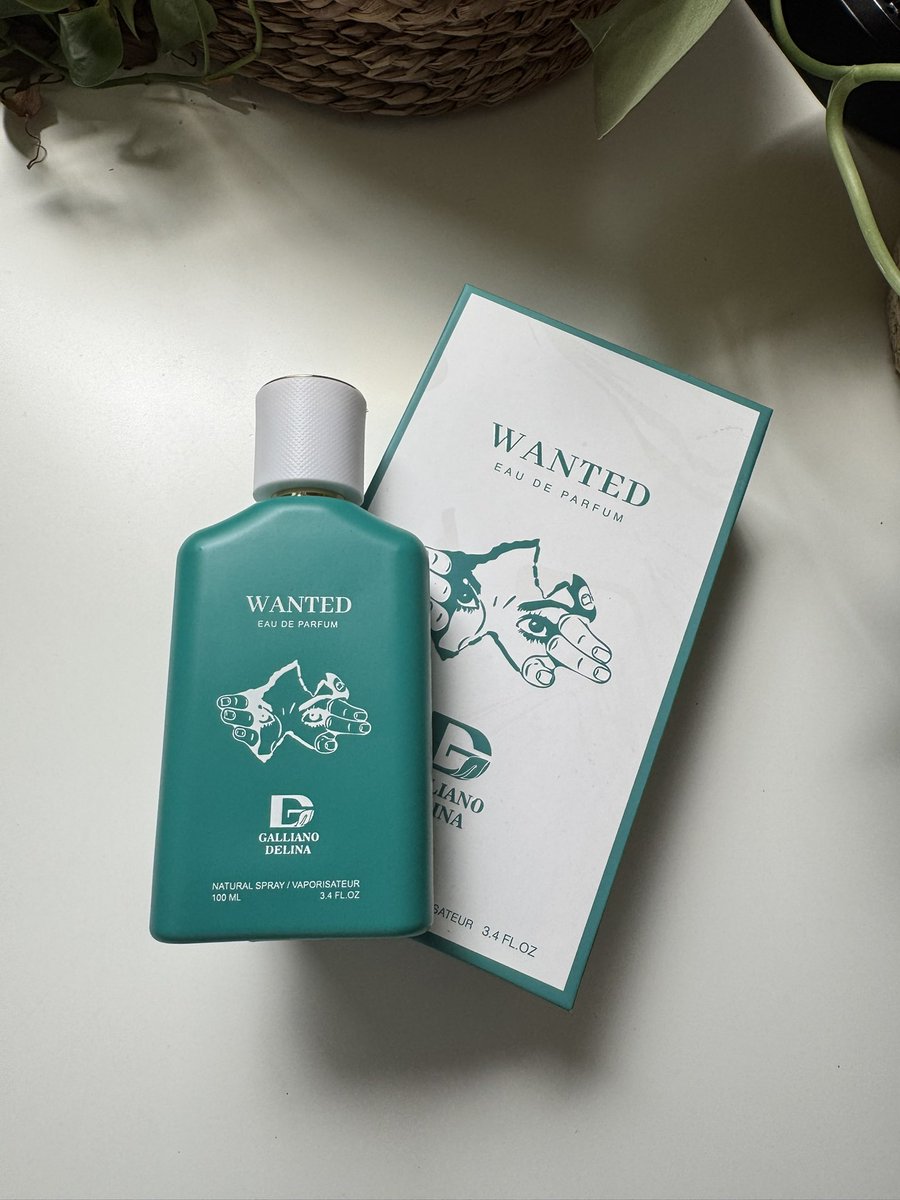 #رابطة_عشاق_العطور 
<a href="/SahlTwr/">متجر سهل للعطور</a> 
👌ماراح تحصل عطر زهري بهذي القوة‼️
جمع لك الزهور البيضاء مع الصفراء مع ملامح باودرية في قلب العطر بفعل وجود زهرة الهيلتروب وعطاك المصمم تداخلات خشبية عنبرية ليصبح العطر للجنسين وليس للنساء فقط 😍

🔹جاليانو ديلينا وانتد
🔺باختصار ؛
العطر شبيه جدآ