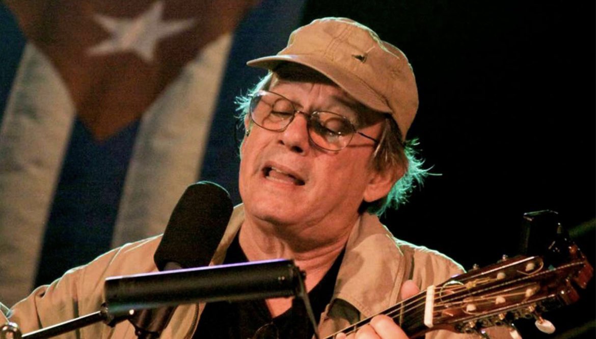 sin_consigna's tweet image. 🇨🇺🇺🇾Silvio Rodríguez viene a #Uruguay

La cara cultural de la #DictaduraCubana,  que jamás ha estado del lado del pueblo y si de los que le oprimen, será recibido con bombos y platillos.

Cómplice, dictador y asesino confeso.

Uruguayo no seas cómplice.

#SilvioDictador