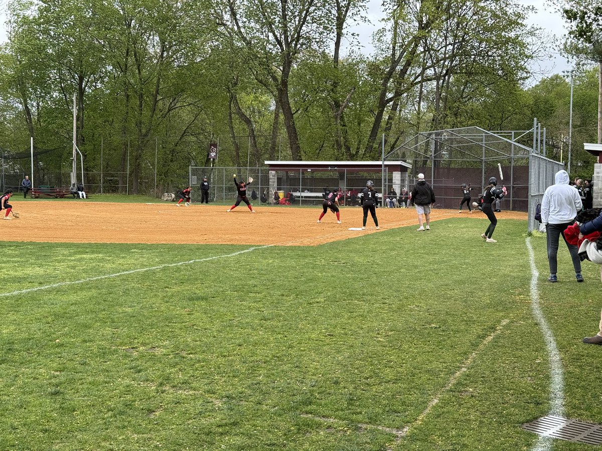 Jake Aferiat (@jake_aferiat) on Twitter photo ๐ฅ๐Park Ridge
Trekked across the street to Park Ridge HS where <a href="/hs_ramapo/">๐ฅ Ramapo HS Softball ๐ฅ</a> is playing <a href="/rp_softball/">RP Softball</a>. Ramapo leads 2-0 B2. LeeAnn Downey led off w/ a HR for Ramapo and then Sofia Ciarlo singled home a run. ๐ฅ๐Park Ridge
Trekked across the street to Park Ridge HS where <a href="/hs_ramapo/">๐ฅ Ramapo HS Softball ๐ฅ</a> is playing <a href="/rp_softball/">RP Softball</a>. Ramapo leads 2-0 B2. LeeAnn Downey led off w/ a HR for Ramapo and then Sofia Ciarlo singled home a run.