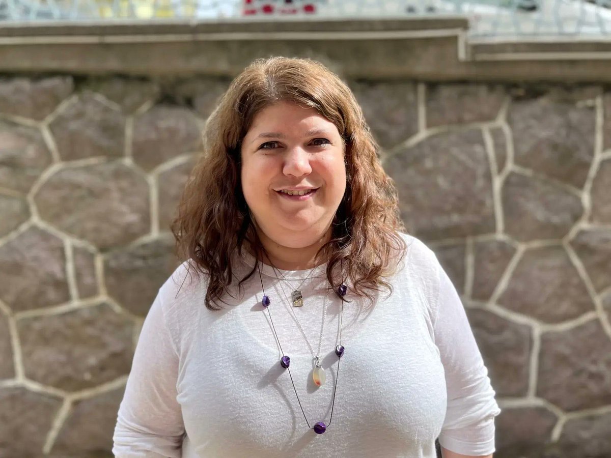 Meslektaşımız Ceren Kaynak İskit'i kaybettik. 

Ankara'da sabah saatlerinde fenalaşması nedeniyle hastaneye kaldırılan Ceren Kaynak İskit, yaşamını yitirdi.

Sevenlerine, yakınlarına ve meslektaşlarına baş sağlığı dileriz.