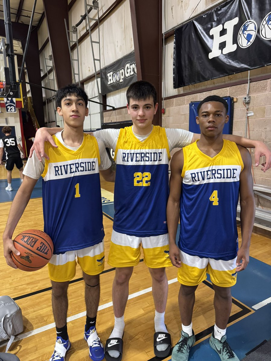 Eamonn Mahar (@hoopgroupeamonn) on Twitter photo 🔥 <a href="/TheChurchSelect/">Riverside Select</a> 17U HGAL improves to 9-2 on the season.
Representing the inaugural <a href="/HoopGroupAL/">Hoop Group Academic League (HGAL)</a> well every game.
They hold a 3-2 record against HGSL teams.
Led by academic prospect 📚 :
#22 Anthony Ficarrotta (Dobbs Ferry)
#1 Noah Khalid- (Dalton)
#4 Brad Brown - (Don 🔥 <a href="/TheChurchSelect/">Riverside Select</a> 17U HGAL improves to 9-2 on the season.
Representing the inaugural <a href="/HoopGroupAL/">Hoop Group Academic League (HGAL)</a> well every game.
They hold a 3-2 record against HGSL teams.
Led by academic prospect 📚 :
#22 Anthony Ficarrotta (Dobbs Ferry)
#1 Noah Khalid- (Dalton)
#4 Brad Brown - (Don