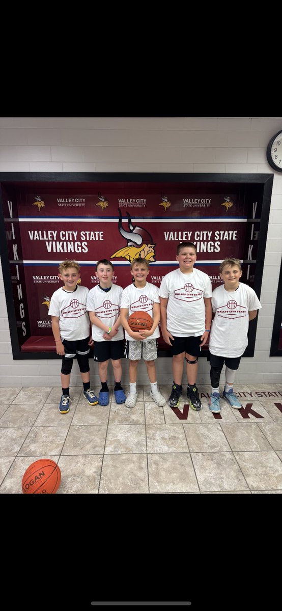 ‼️Another Champion‼️

🏆5th Grade Boys Champs 🏆

🏀HCV Burros🏀

#TheValley
#TheNastyNorth
#3V3