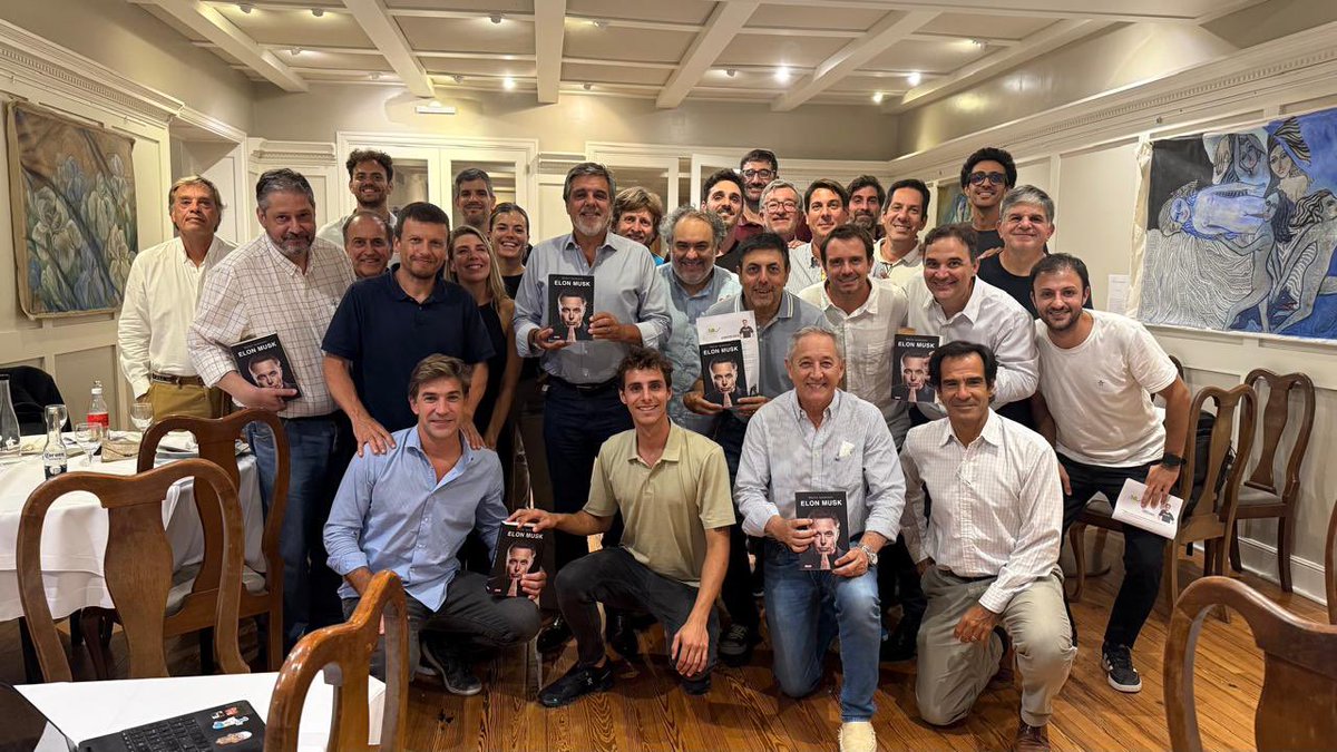 Somos una empresa mediana argentina implementando el Algoritmo de Elon Musk para eficientizar nuestros negocios y mejorar nuestra competitividad.

Para acompañar el proceso de transformación en el cual se encuentra la Argentina, 60 directivos y ejecutivos leímos la biografía de