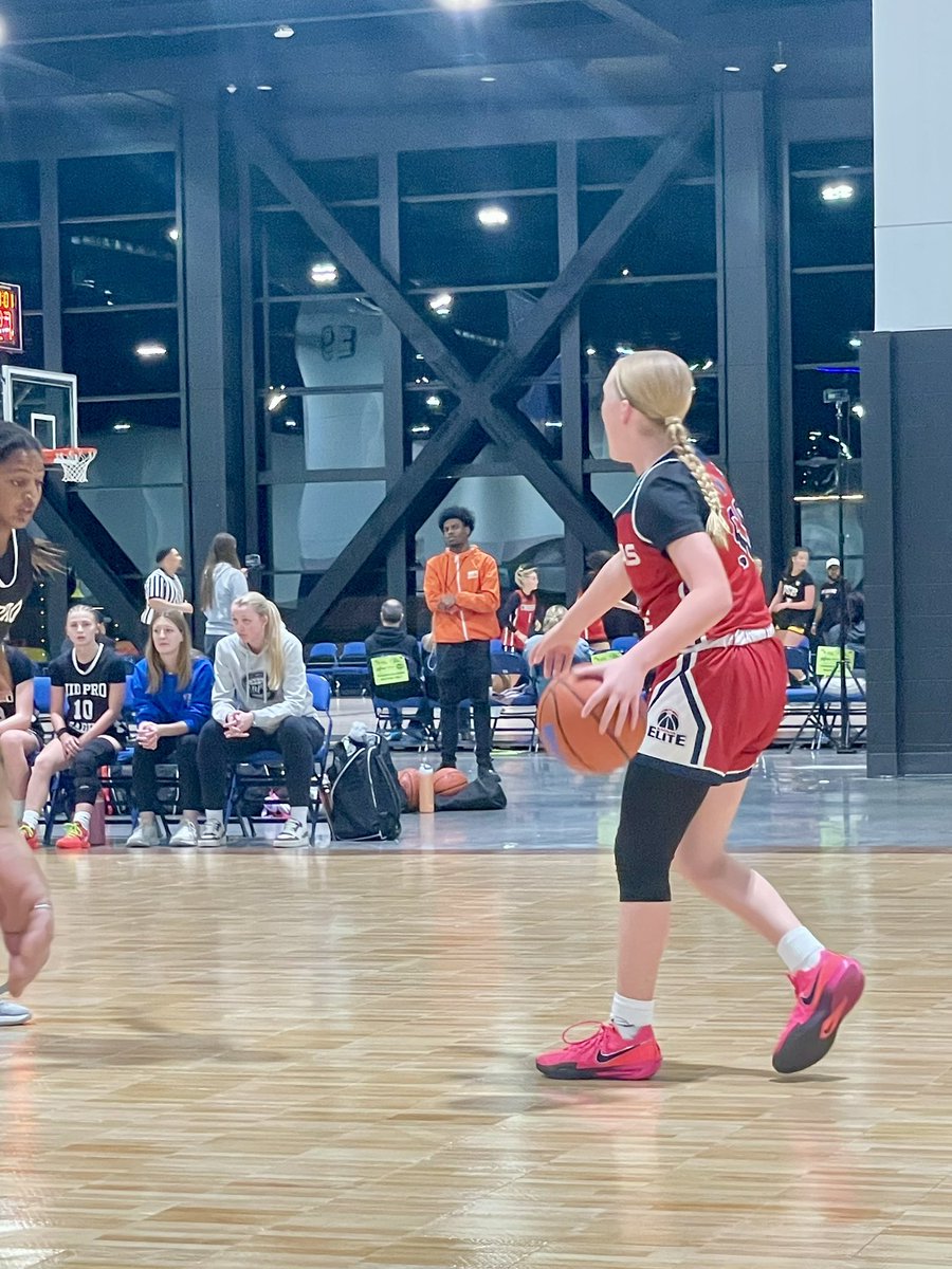 HazelDillavou (@dillavouhazel) on Twitter photo Went 4-0 at the Windy City Classic in Milwaukee this weekend, with my 16U BSJN team. <a href="/KansasEliteWBB/">Kansas Elite WBB</a> <a href="/BlueStarBB/">Blue Star Basketball</a> <a href="/USJN/">USJN</a> Went 4-0 at the Windy City Classic in Milwaukee this weekend, with my 16U BSJN team. <a href="/KansasEliteWBB/">Kansas Elite WBB</a> <a href="/BlueStarBB/">Blue Star Basketball</a> <a href="/USJN/">USJN</a>