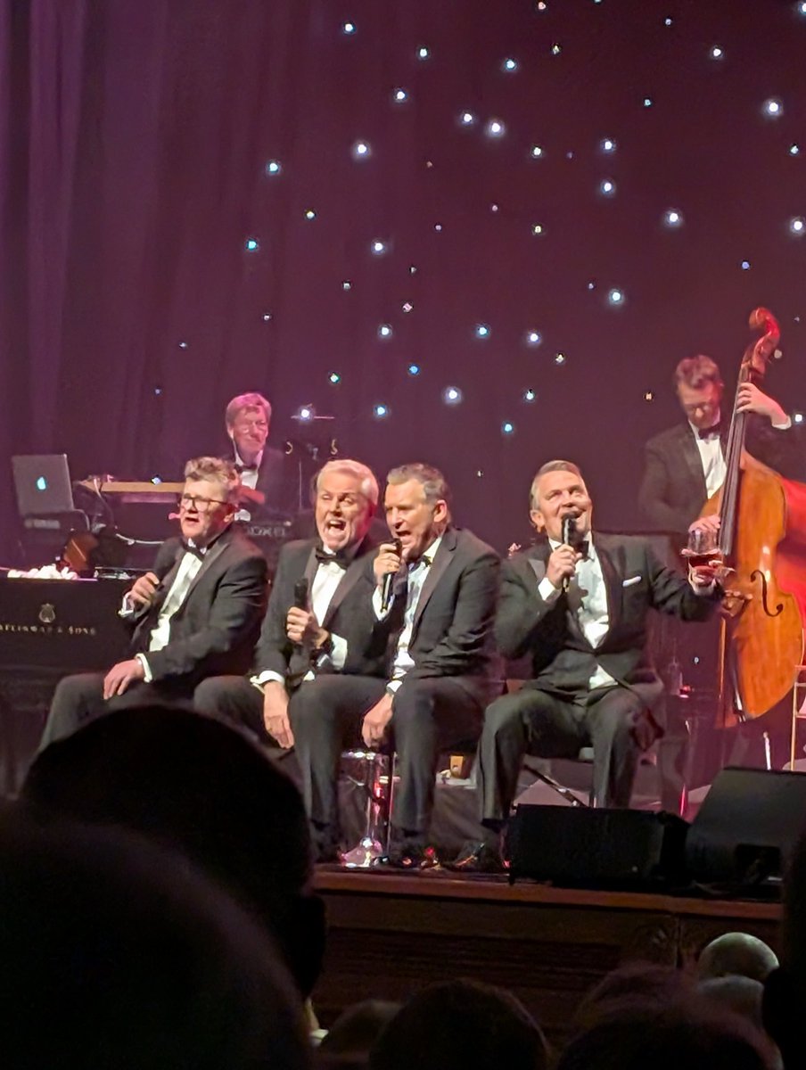 I saw my favourites in Edinburgh tonight...first night of the Prat Pack tour.
<a href="/RealJoePasquale/">Joe Pasquale</a> <a href="/realshanerichie/">Shane Richie</a> <a href="/BradleyWalsh/">Bradley Walsh</a> #BrianConley
Thank you all for a fab show and a great night ❤️