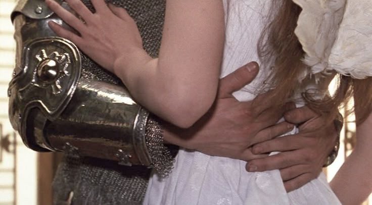 𝓇𝑜𝓈𝒾𝑒 (@rosierpearl) on Twitter photo 