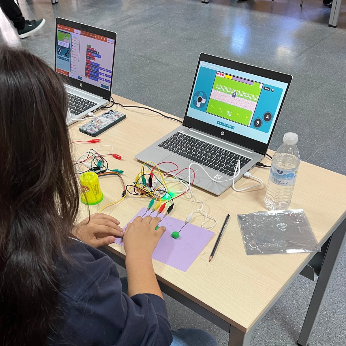 Este sábado hemos impartido talleres en #Oracle4Girls Cáceres, la primera edición en nuestra ciudad de un programa liderado por <a href="/Oracle/">Oracle</a> para incentivar el interés por las carreras #STEAM en niñas entre 4 y 16 años 👩🏻‍💻🚀

#talento #niñas #IngeniaKids #tecnología #TICs #Cáceres